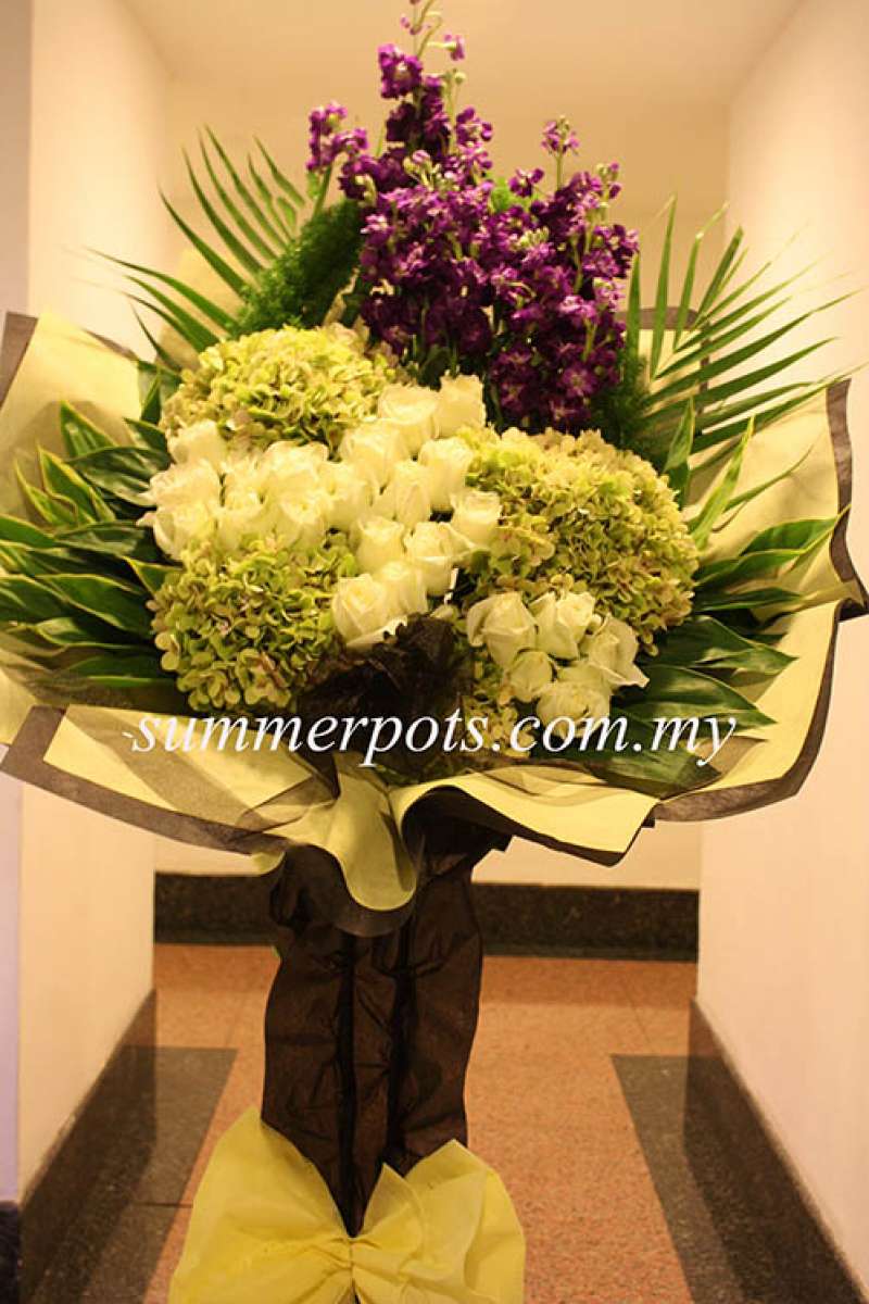 Condolence Stand 113