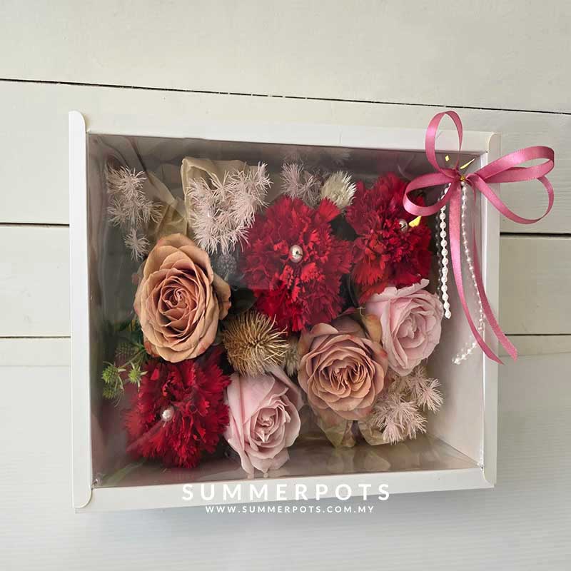 Fresh and Dried Flowers Box 162