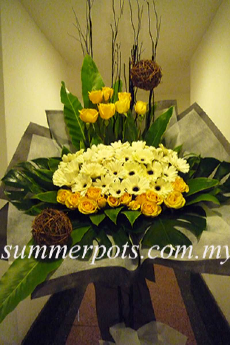 Condolence Stand 056